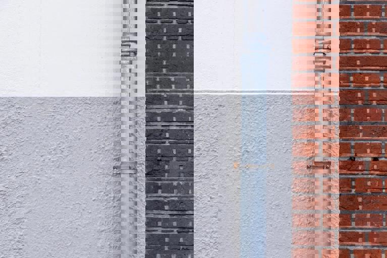 Overnight Water Main Burst Leaves Hundreds Without Running Water